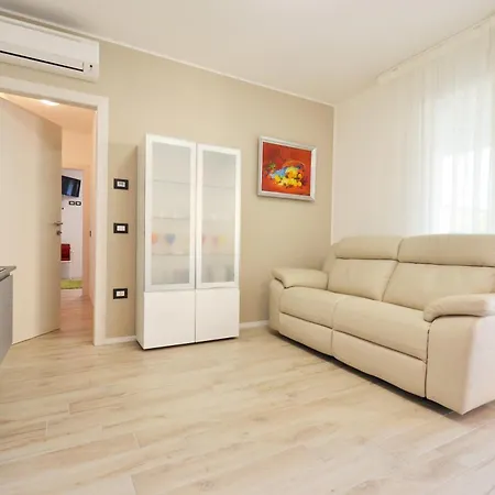 Magica Immobiliare, Vi 1b Apartment *