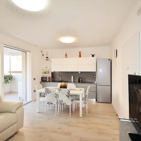 Apartment Magica Immobiliare, Vi 1b Lido di Jesolo